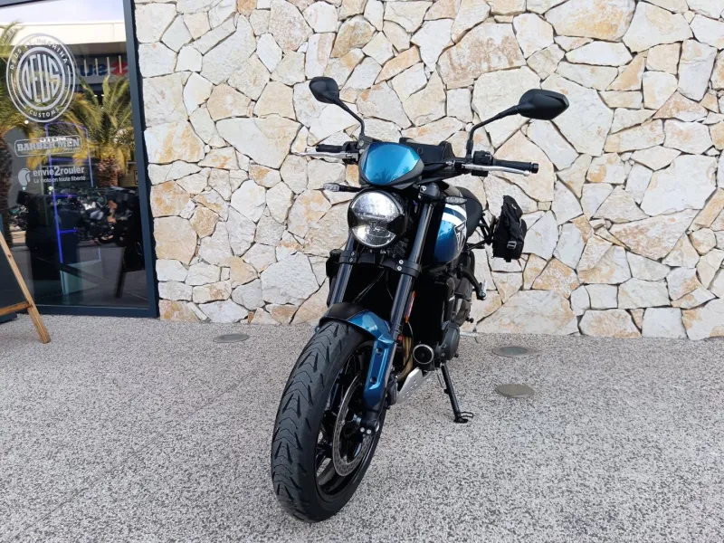 TRIUMPH 660 2025