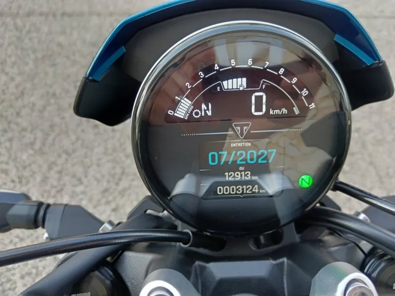 TRIUMPH 660 2025
