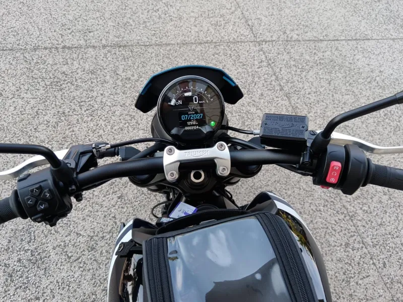 TRIUMPH 660 2025