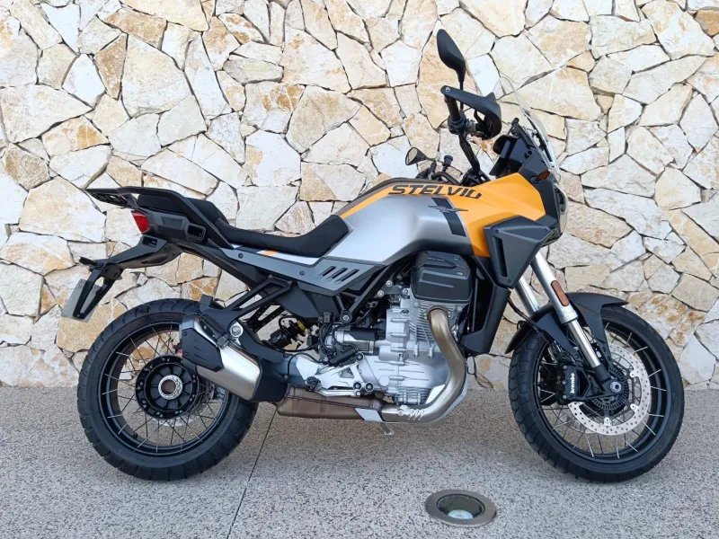 MOTO-GUZZI Stelvio 1000