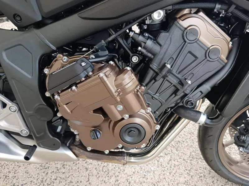 HONDA 650 R 35kW e-Clutch NOIR