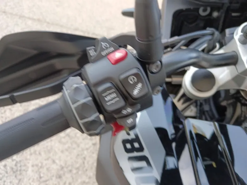 BMW 800 GS 2026 FULL PACK + VALISES VARIO