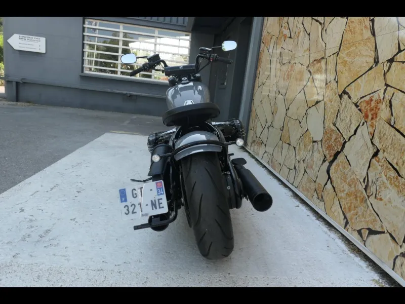 BMW 18 Bobber + Accessoires R18