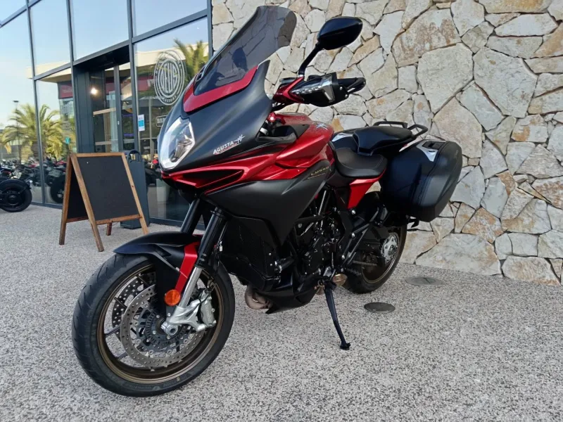 MV-AGUSTA 800 Lusso + valises