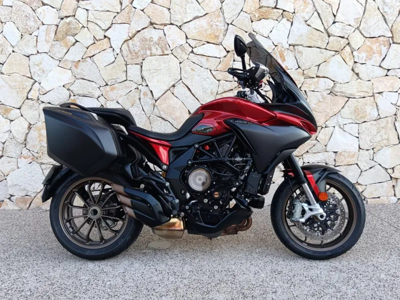 MV-AGUSTA 800 Lusso + valises