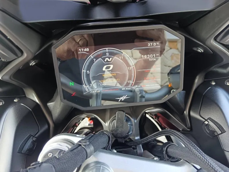 MV-AGUSTA 800 Lusso + valises