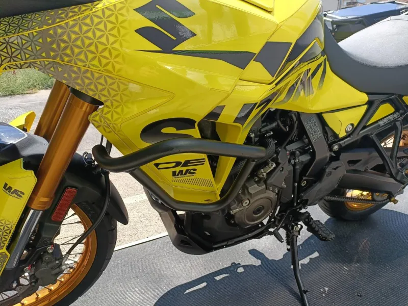 SUZUKI 800 DE