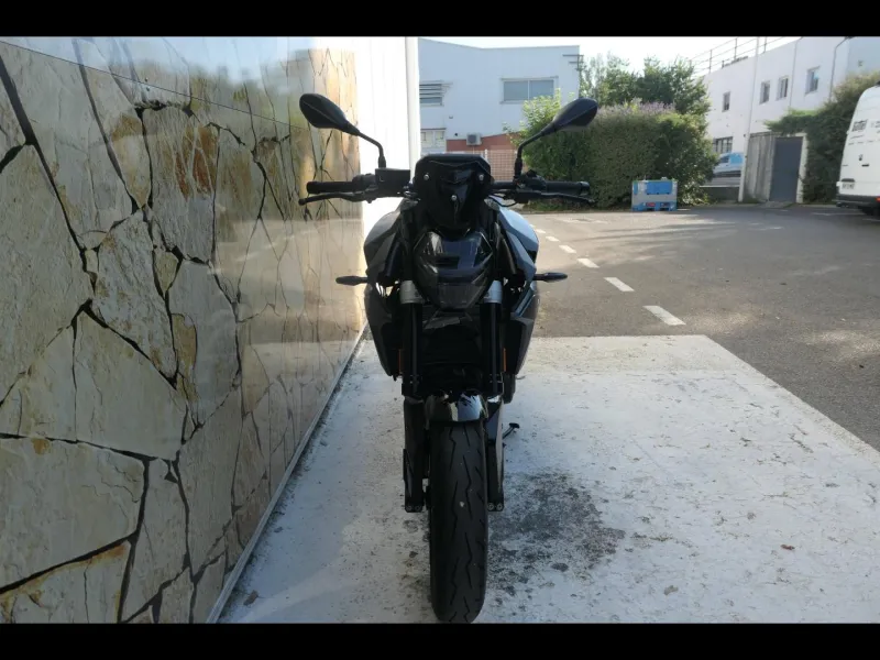 BMW 900 R 105ch Style Triple Black Finition Pro