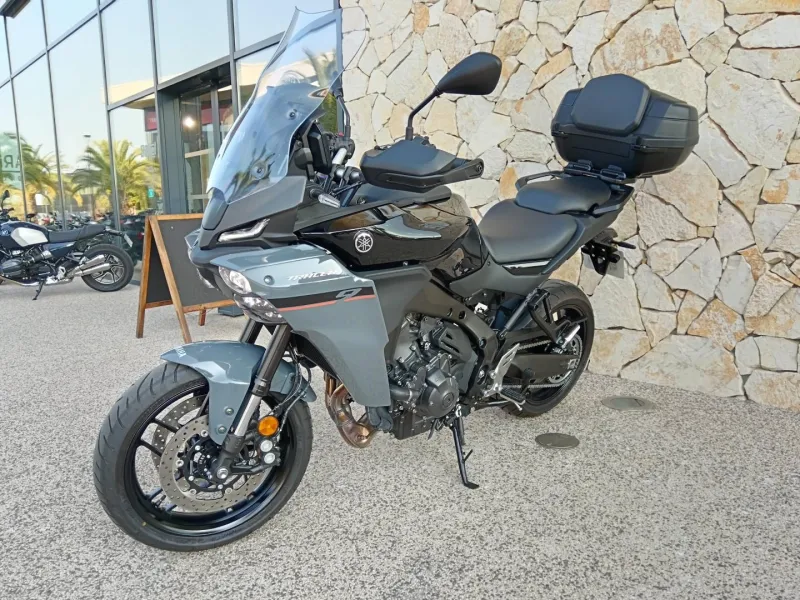 YAMAHA 9 900 Y-AMT boite auto + top case