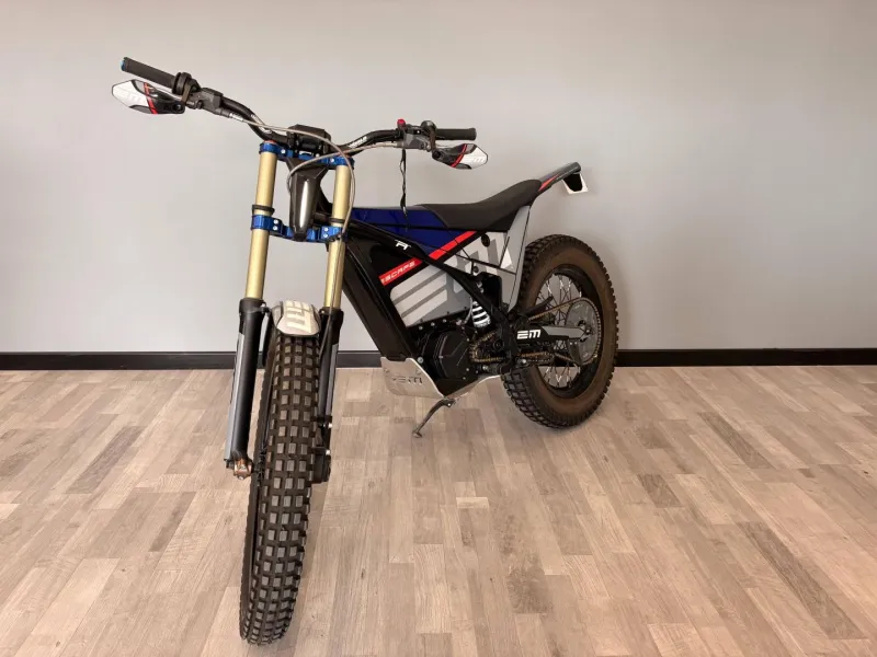 ELECTRIC MOTION eTrek9
