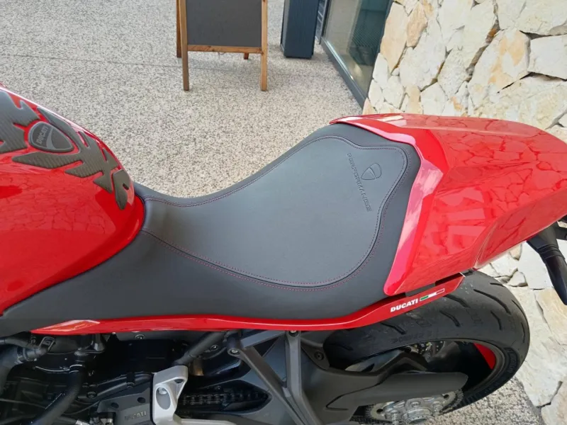 DUCATI 950 S  3685km