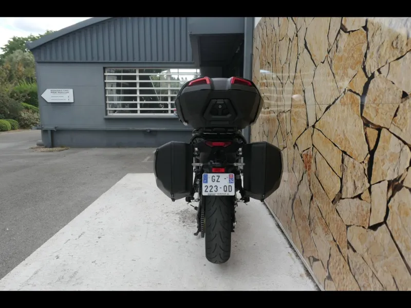 YAMAHA 9 GT + Options