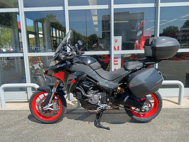 DUCATI V2 S Travel