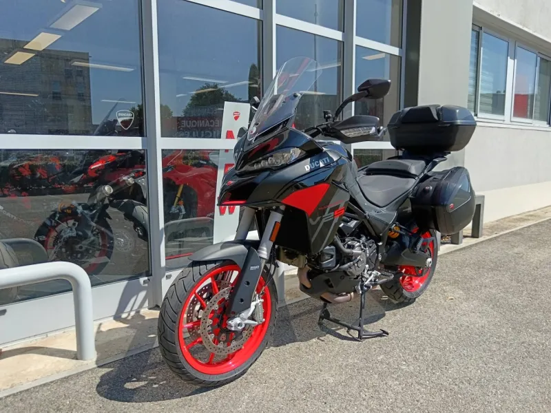 DUCATI V2 S Travel