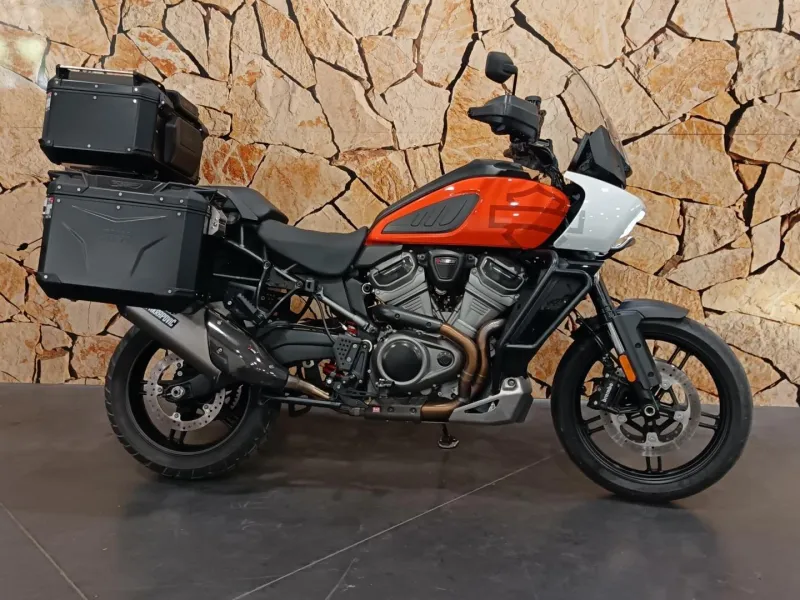 HARLEY-DAVIDSON Pan America 1250 Couleur