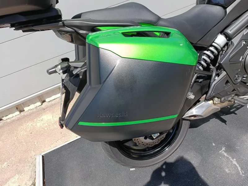 KAWASAKI 650 GRAND TOURER BRIDABLE A2