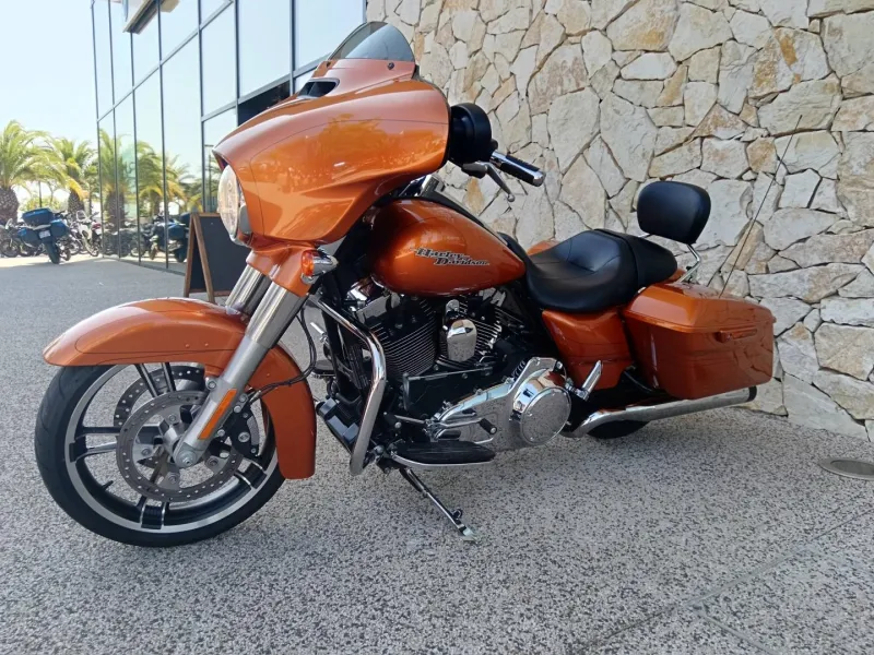 HARLEY-DAVIDSON Special 1690 Couleur 12/2014
