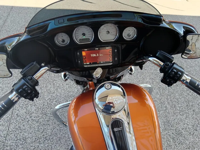HARLEY-DAVIDSON Special 1690 Couleur 12/2014