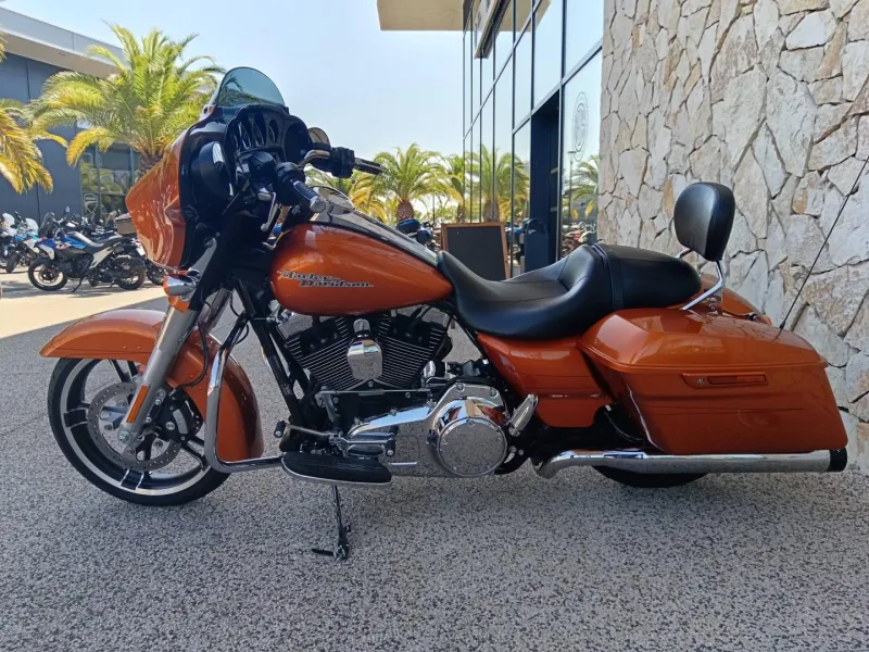 HARLEY-DAVIDSON Special 1690 Couleur 12/2014