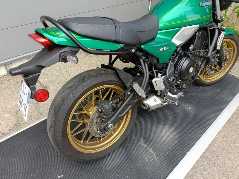 KAWASAKI 650 RS BRIDABLE A2