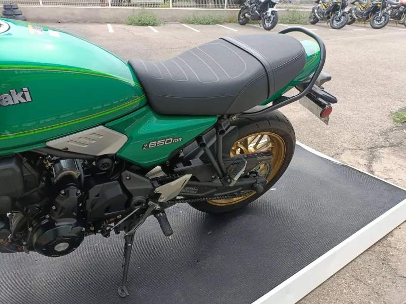 KAWASAKI 650 RS BRIDABLE A2