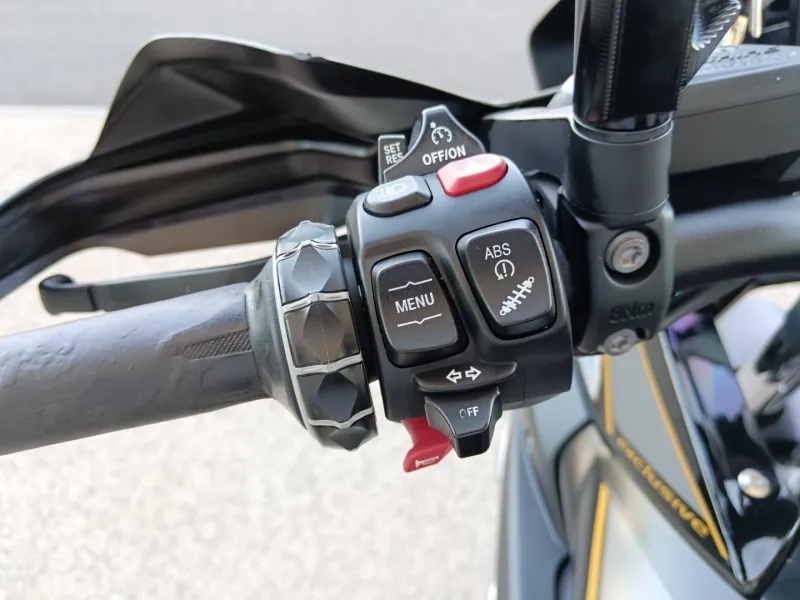 BMW 1250 GS Style Exclusif full pack + options