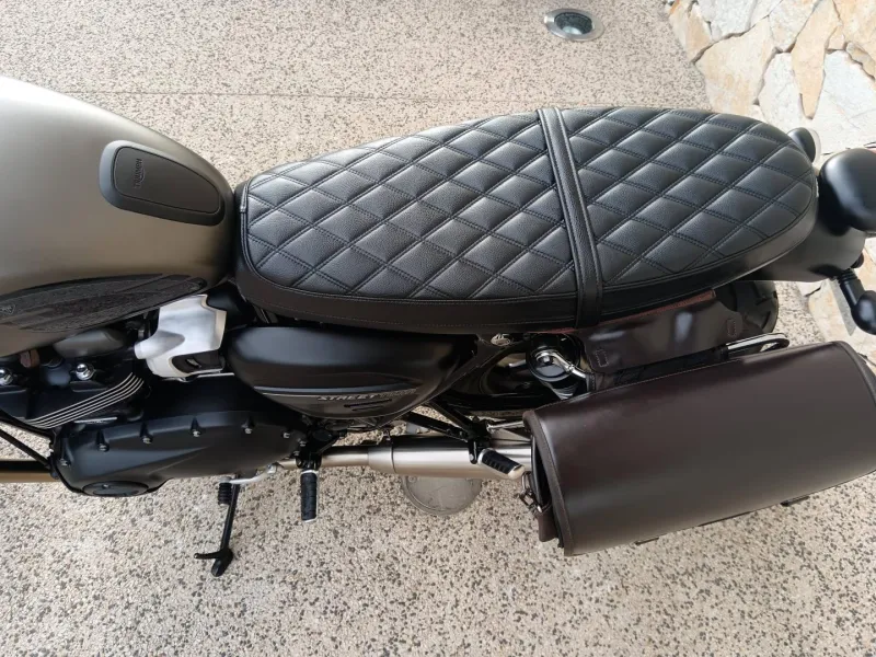 TRIUMPH 900 65cv + options