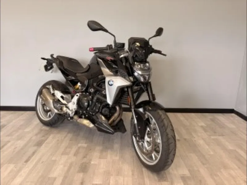 BMW 900 R 8CV