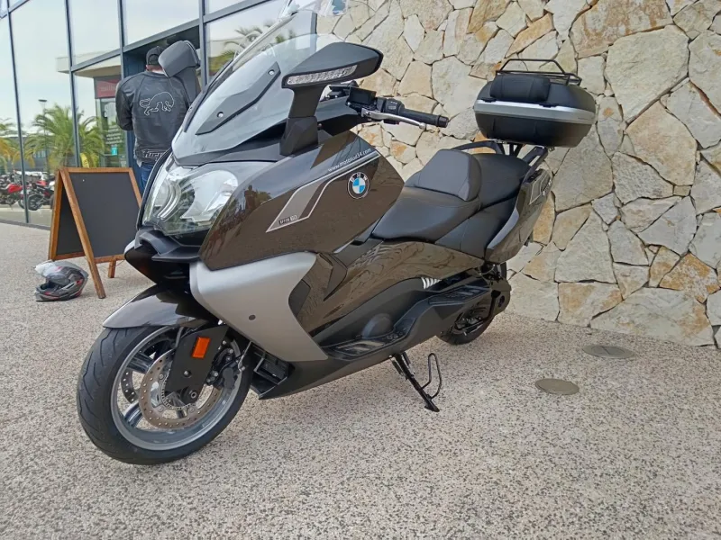 BMW 650 GT version 719 + option c650 gt