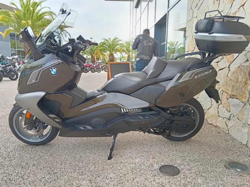 BMW 650 GT version 719 + option c650 gt
