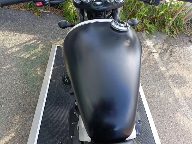TRIUMPH 900 BRIDER A2 PNEUS NEUF REVISEE