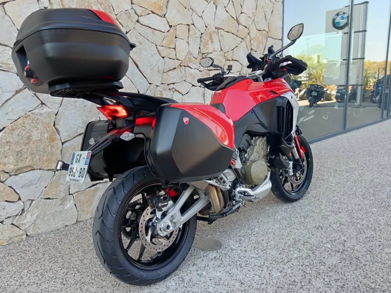 DUCATI V4 S  Travel & Radar
