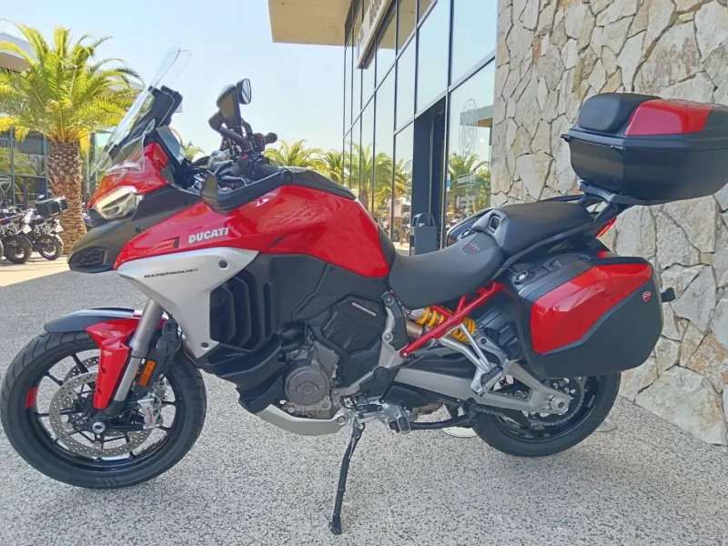 DUCATI V4 S  Travel & Radar