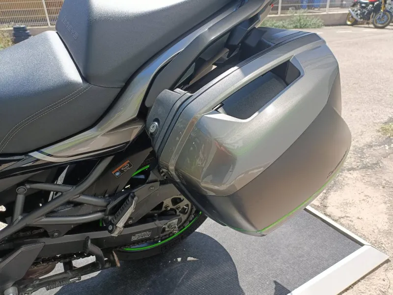 KAWASAKI 1000 S GRAND TOURER +GPS +REVISEE