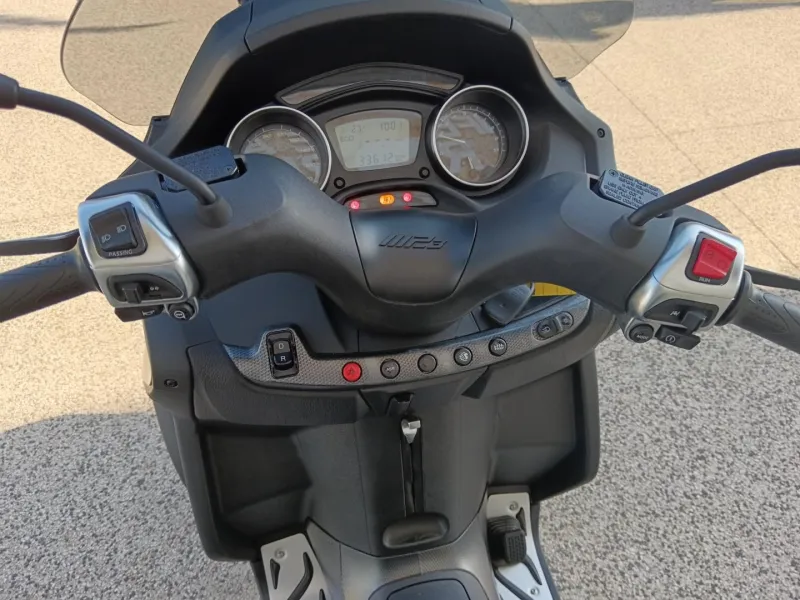 PIAGGIO 500 HPE Sport Advanced ABS top case