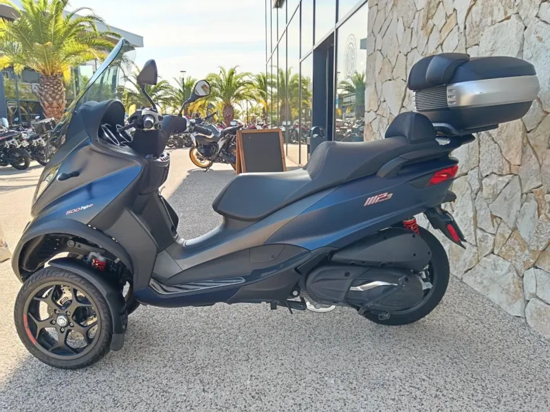 PIAGGIO 500 HPE Sport Advanced ABS top case