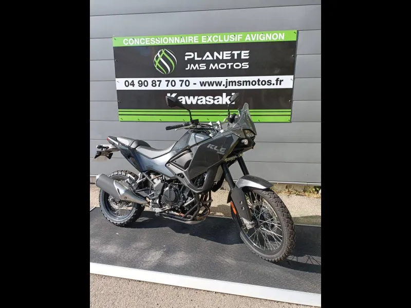 KAWASAKI 500 1ER MAIN A SAISIR GAR 06/05/2030