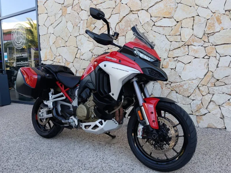 DUCATI V4 S 1160 Travel & Radar + OPTIONS. V4S