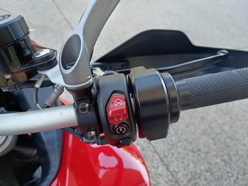DUCATI V4 S 1160 Travel & Radar + OPTIONS. V4S