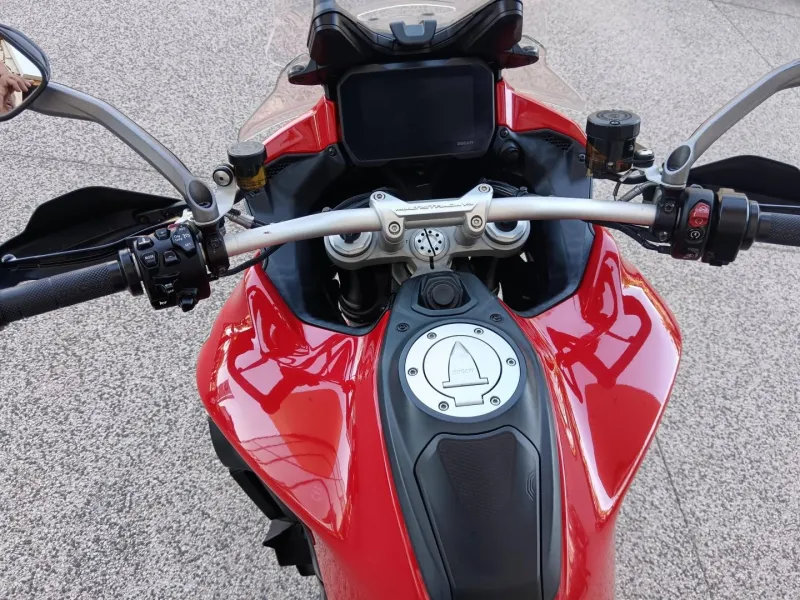 DUCATI V4 S 1160 Travel & Radar + OPTIONS. V4S