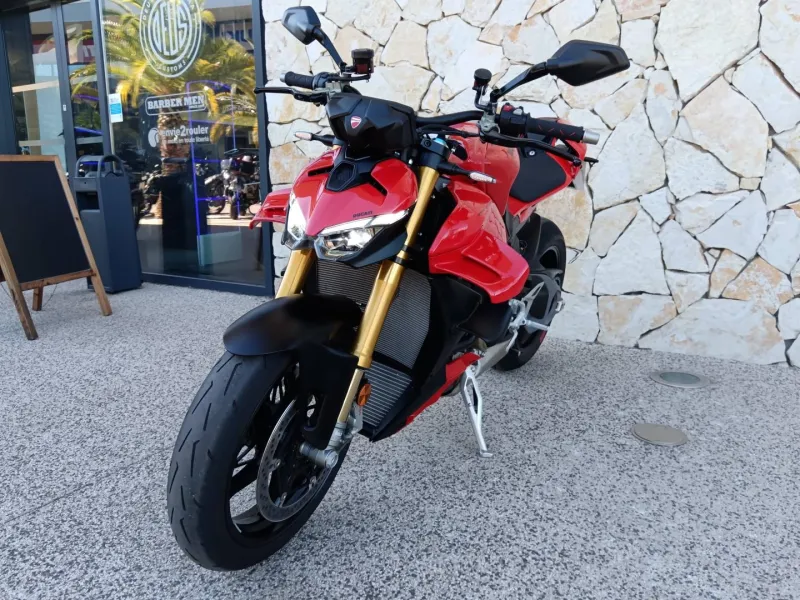 DUCATI 1103 V4 S