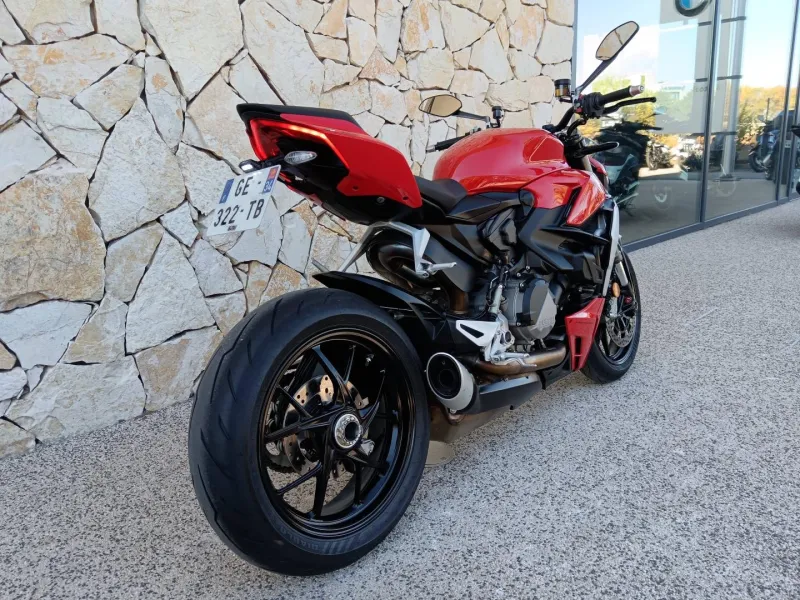 DUCATI V2 955