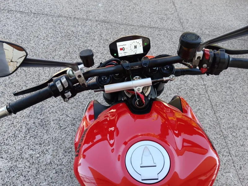 DUCATI V2 955