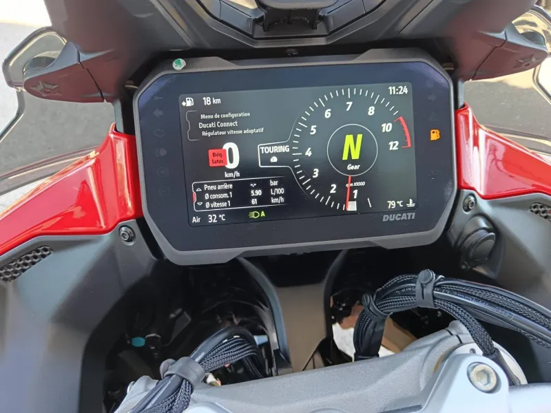 DUCATI V4 Pikes Peak + options