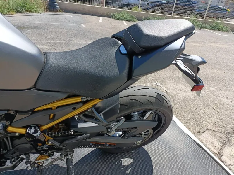 KAWASAKI 900 BRIDER A2