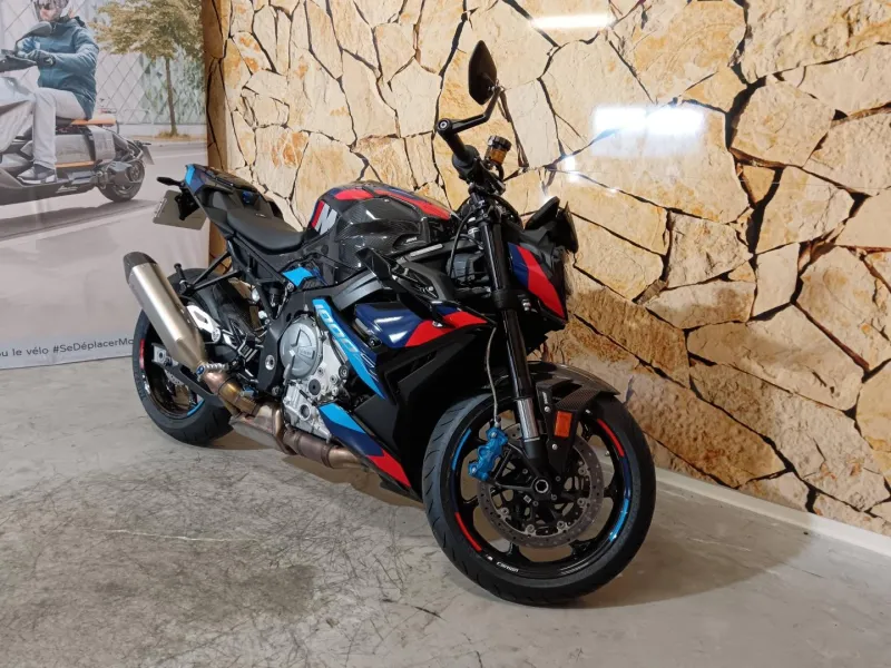 BMW M 1000 R