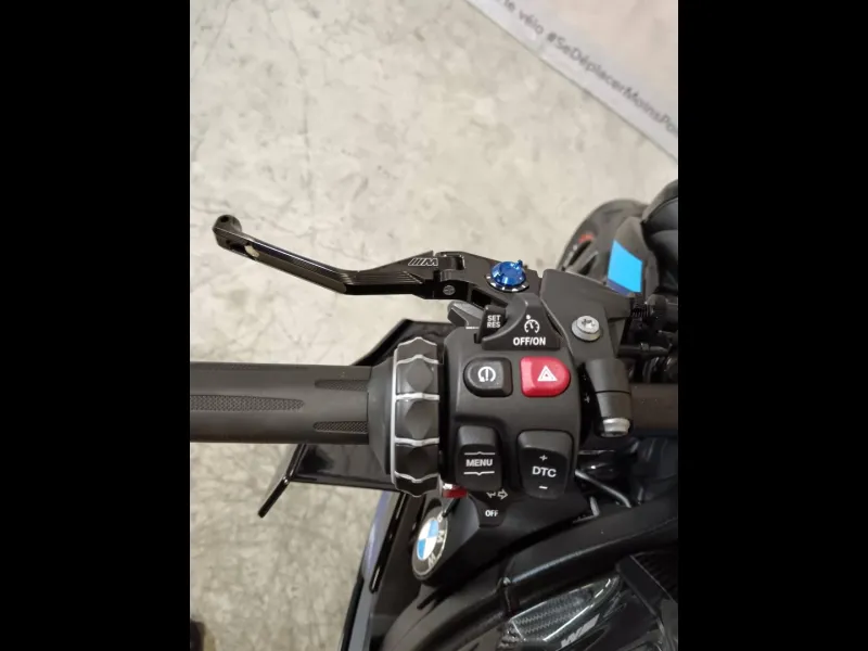 BMW M 1000 R