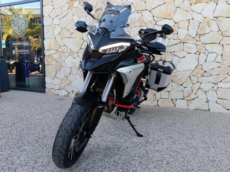 DUCATI V4 Rally 1160 Adventure Travel & Radar