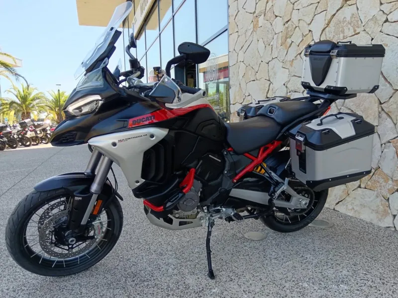 DUCATI V4 Rally 1160 Adventure Travel & Radar
