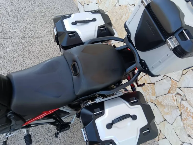 DUCATI V4 Rally 1160 Adventure Travel & Radar